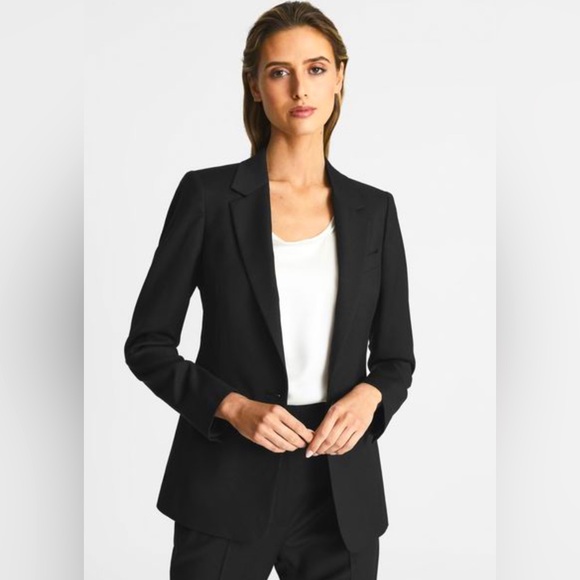 Reiss Jackets & Blazers - REISS - Size US 2 - Black single breasted blazer - Worn a few times only